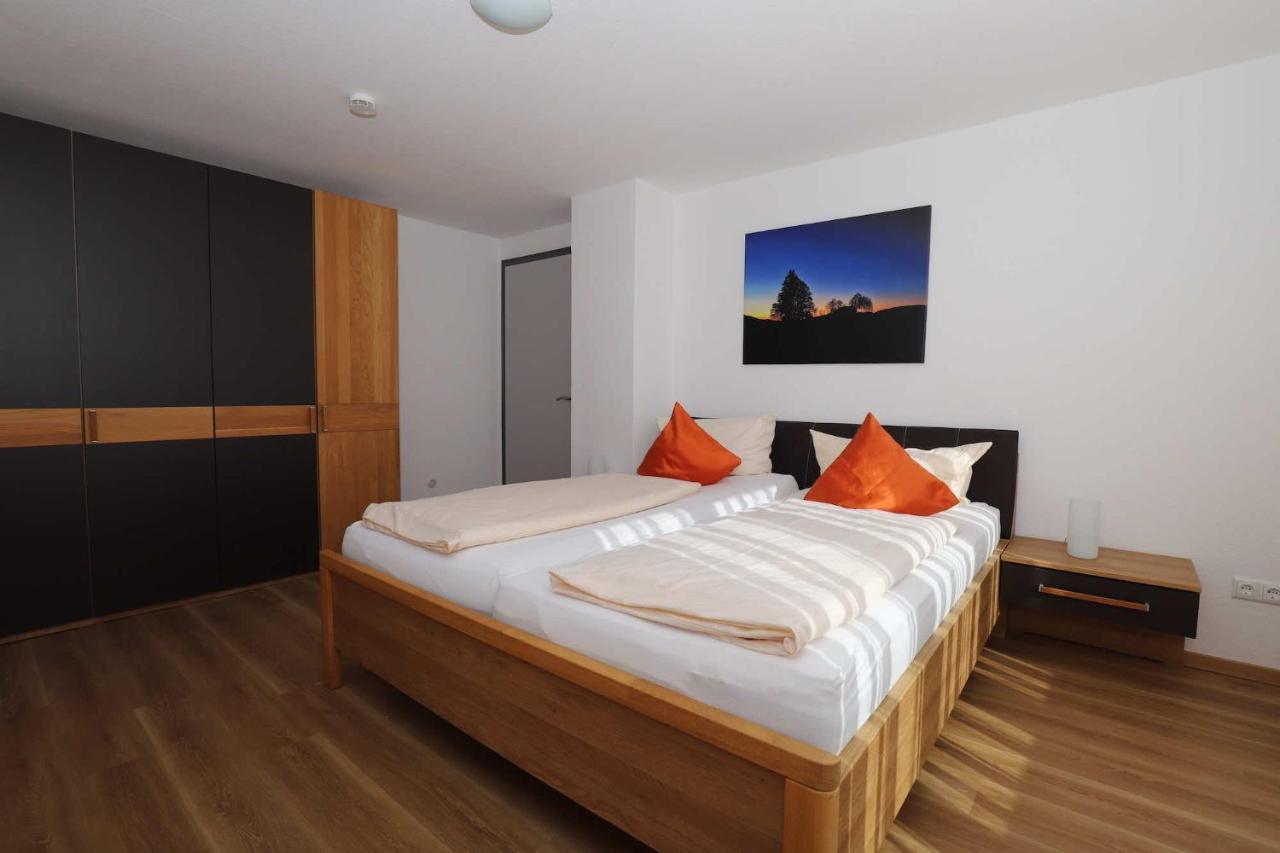 Отель Kaisers Kleine Stadthotel Зонтхофен