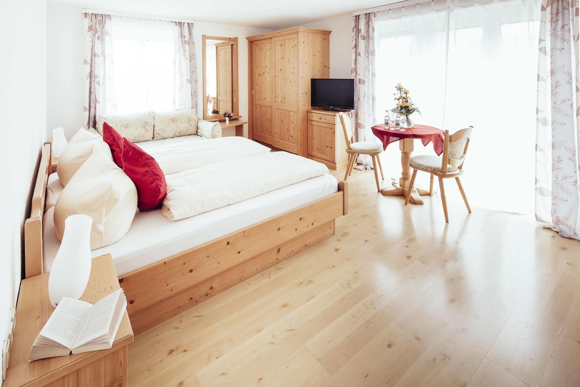 Kaisers Kleine Stadthotel 3* Зонтхофен
